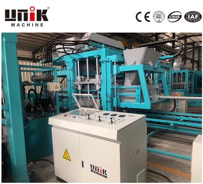 현대 건설 프로젝트에 블록 제작 장비가 필수적인 이유는 무엇입니까?